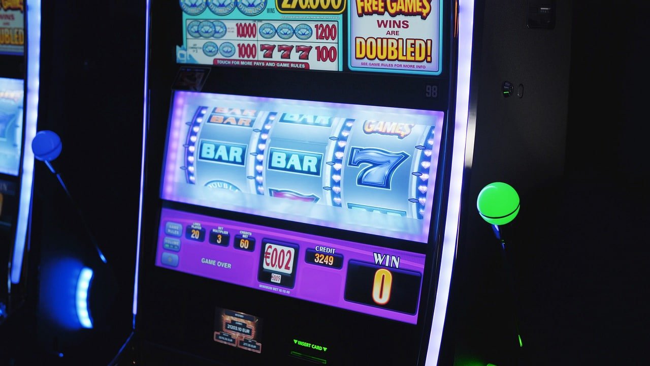 slotst ငွေသွင်း Wave Money KBZPay AYA Pay နှိုင်းယှဉ်ကြည့်မြင်ကွင်း